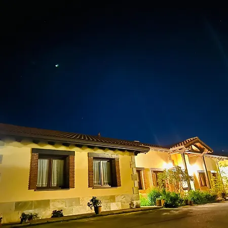 Сasa de vacaciones Rurales La Carbayala