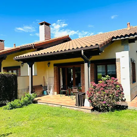 Rurales La Carbayala Сasa de vacaciones Oviñana