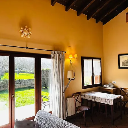 Rurales La Carbayala Ovinana (Cudillero)