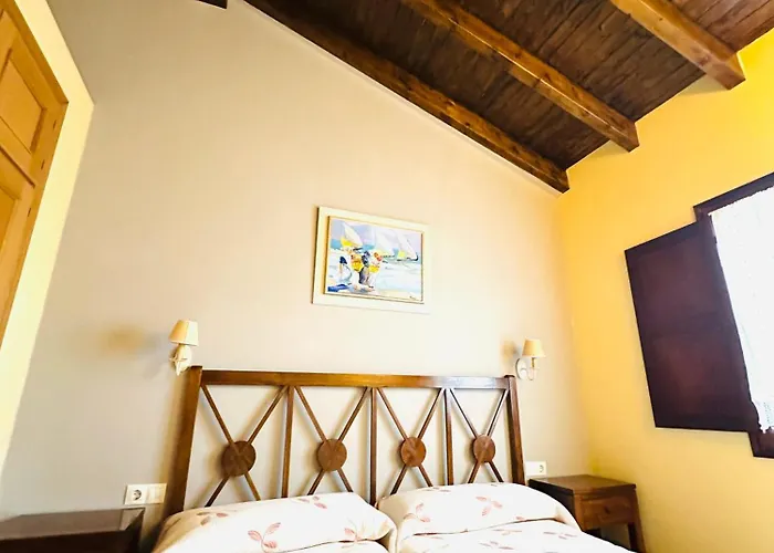 Rurales La Carbayala Oviñana