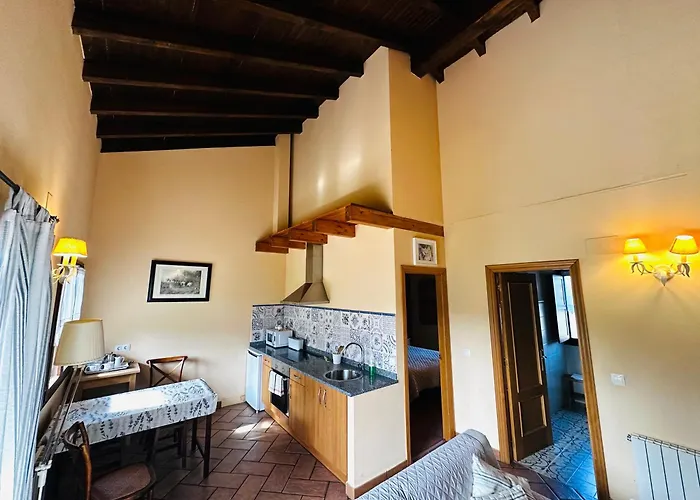 Rurales La Carbayala * Oviñana