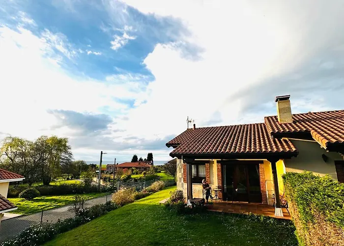 Rurales La Carbayala Сasa de vacaciones Oviñana