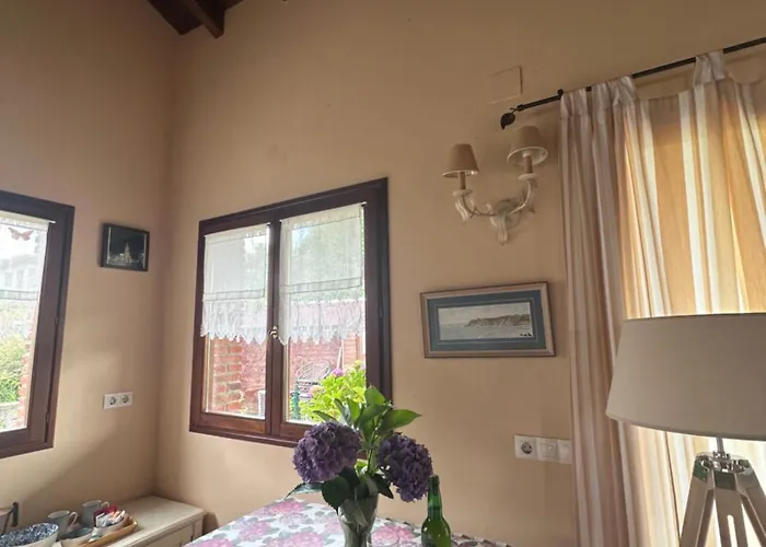 Rurales La Carbayala * Oviñana