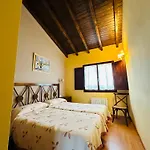 Carbayala Casinas Rurales Holiday home