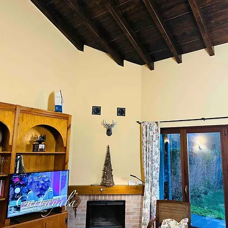 Rurales La Carbayala بيت للعطل *