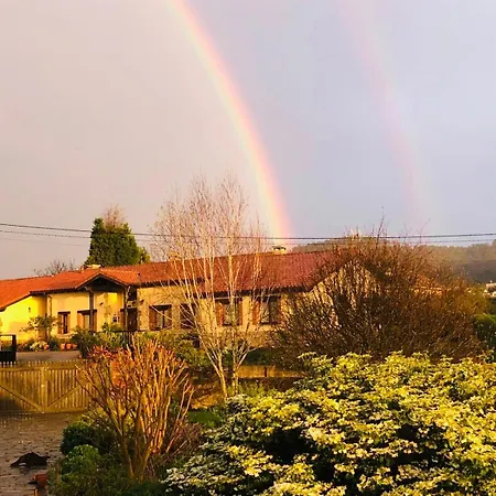 Rurales La Carbayala 度假居 Oviñana