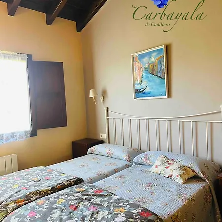 Rurales La Carbayala 度假居